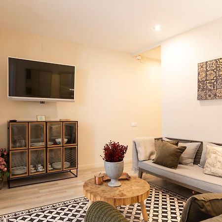 Chic Apartments Barcellona Esterno foto